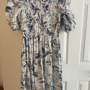 En Saison Blue and White Floral Dress
